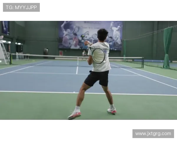 全面解析现代网球底线技术的战术运用与提升路径竞技训练策略探讨