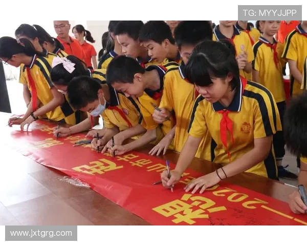 巅峰对决燃情赛场见证篮球荣耀与青春梦想绽放激荡城市热血篇章