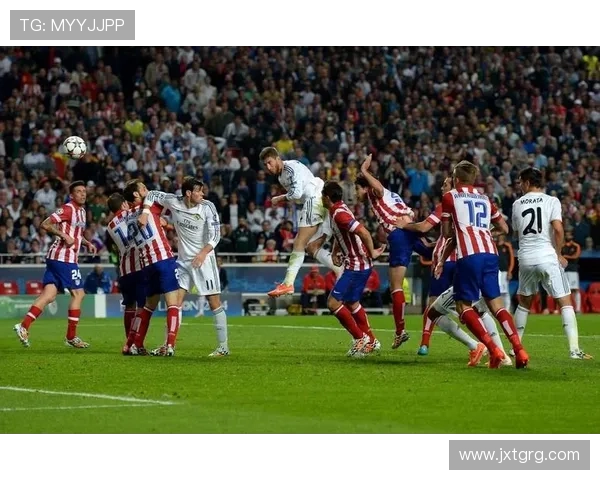 西甲联赛本轮焦点对决：巴萨与皇马展开世纪大战，争夺冠军之路关键一战