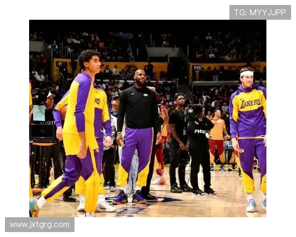 2026年篮球赛程全面更新 新赛季精彩对决一触即发 - 副本 - 副本 (2)